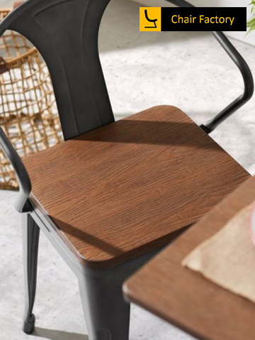 Are wooden seats cafe chairs comfortable to sit on?