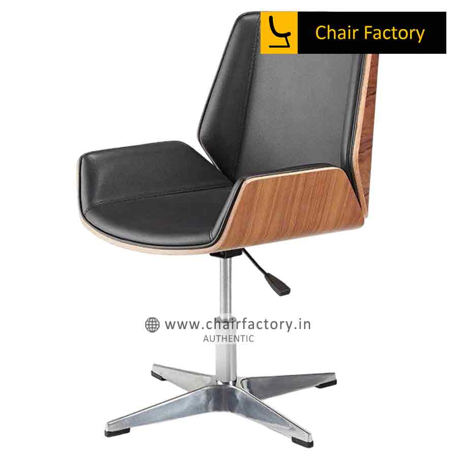Axel Lounge Chair